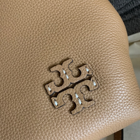 SOLDโ๏ธAuthentic TORY BURCH pebbled leather Satchel/Crosby 2 compartments - Picture 8 of 16